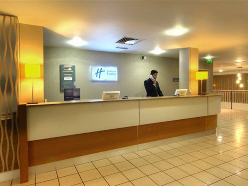 Holiday Inn Express London Limehouse, An Ihg Hotel Bagian luar foto
